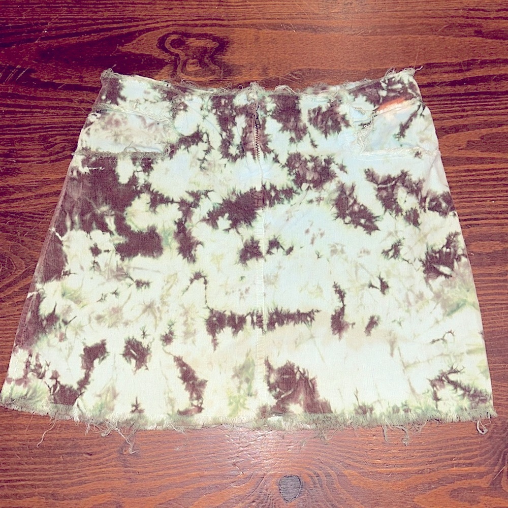 Ruth size 8 light teal & brown tie dye frayed hem fine wale corduroy mini skirt